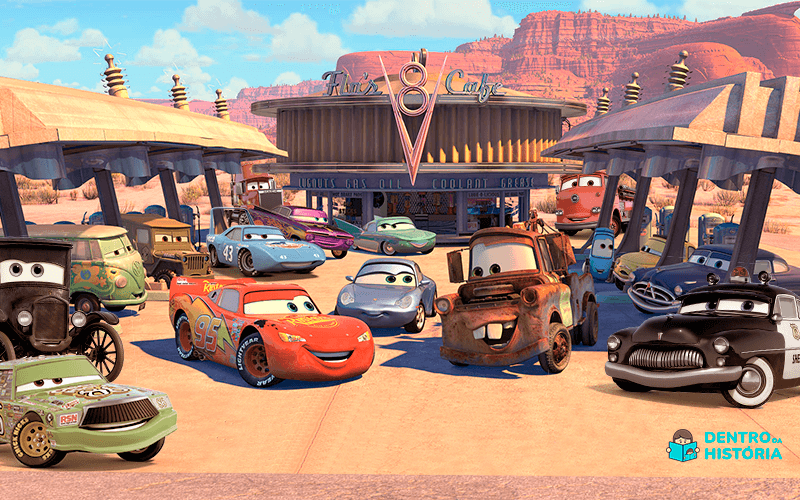 Ilustração mostra 16 personagens de Carros estacionados em frente ao Café V8 de Radiator Springs