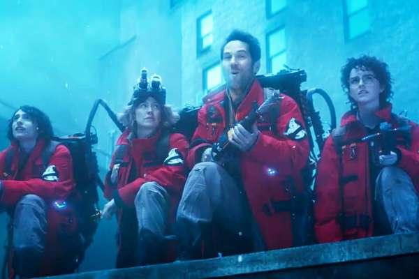 Ghostbusters: Apocalipse de Gelo | Imagem oficial revela elenco em ação; Confira!