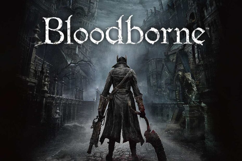 Bloodborne. Pôster de divulgação do jogo Bloodborne, em que o protagonista está centralizado, de costas, segurando armas com ambas as mãos. Ao fundo, há um cenário rochoso e sombrio.